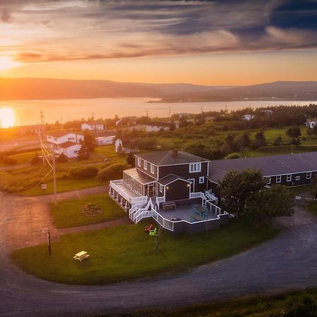Edge Of The Avalon Inn Trepassey Bagian luar foto