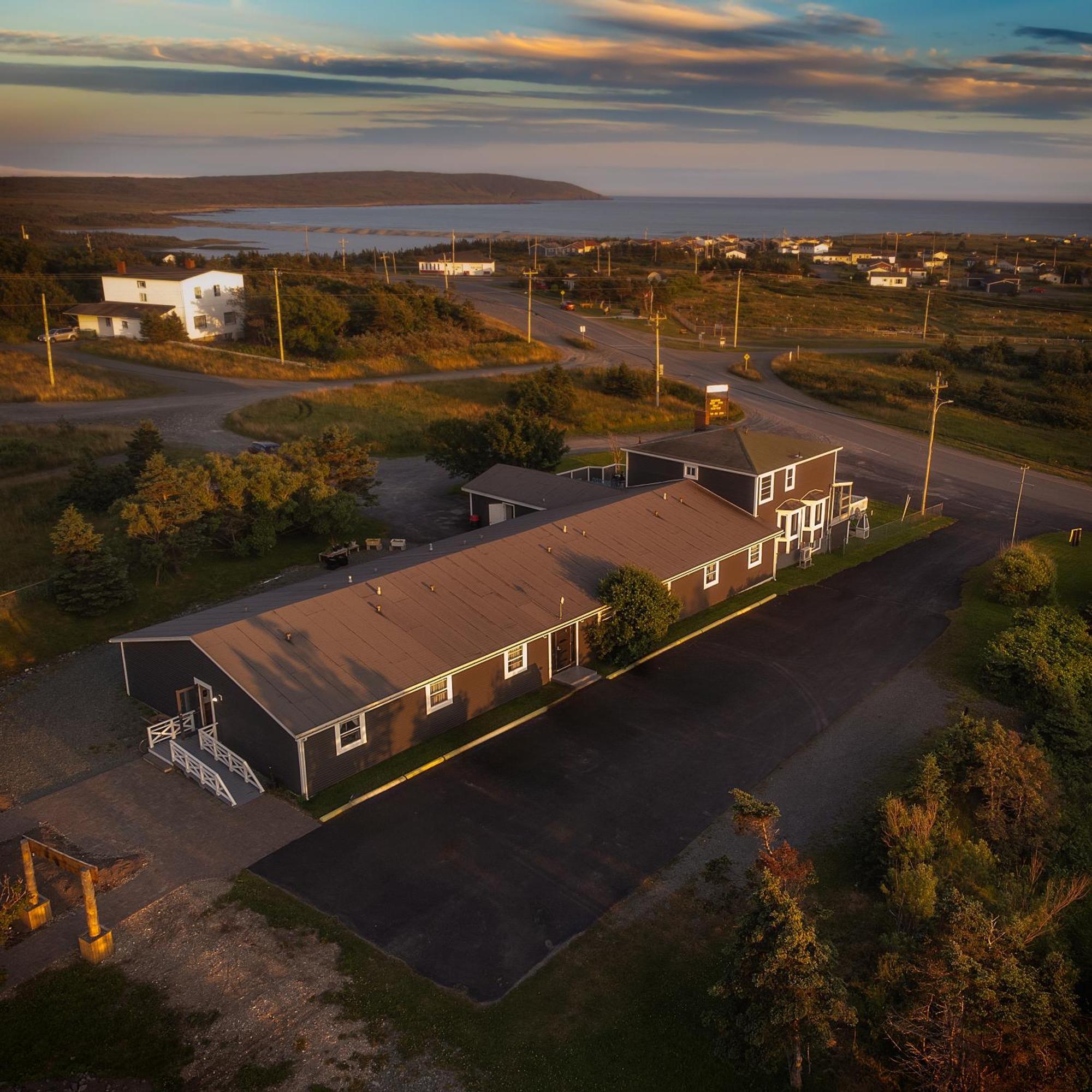 Edge Of The Avalon Inn Trepassey Bagian luar foto